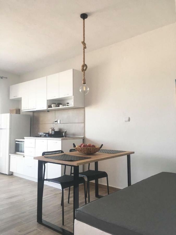 Sunrise View Apartment Ofrínion Exterior foto