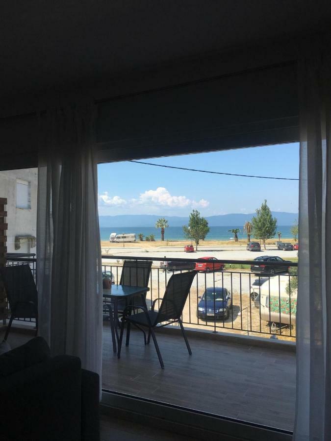 Sunrise View Apartment Ofrínion Exterior foto