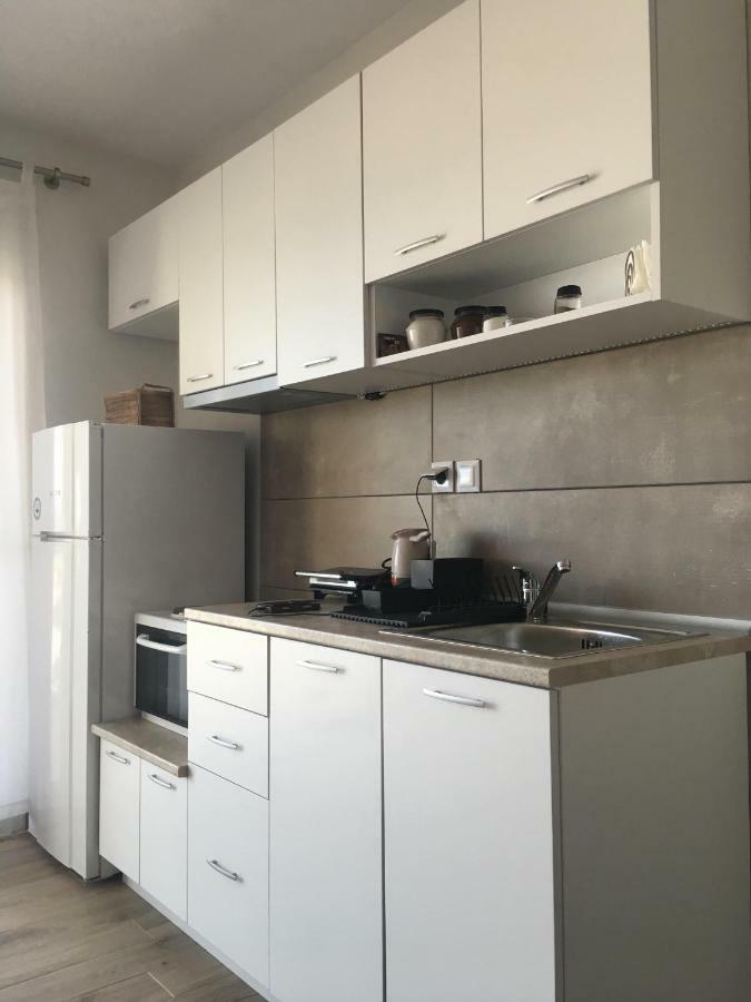Sunrise View Apartment Ofrínion Exterior foto